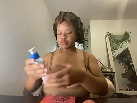 Princessivy56 online show from 10-16-25, 12:35