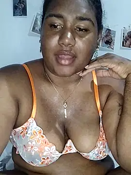 Snapshot of Zoe9988 chatting on 10-23-25, 10:19 Zoe9988 online show from 10-23-25, 10:19