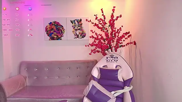 Snapshot of Summer_miller chatting on 04-08-26, 11:33 Summer miller online show from 04-08-26, 11:33