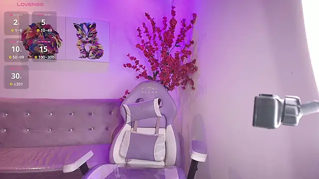 Snapshot of Summer_miller chatting on 03-05-26, 11:29 Summer miller online show from 03-05-26, 11:29