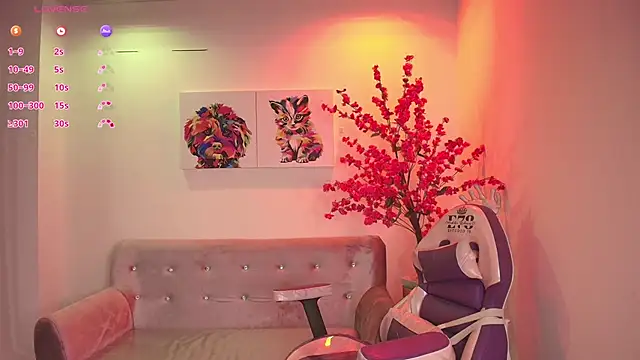 Snapshot of Summer_miller chatting on 04-10-26, 11:28 Summer miller online show from 04-10-26, 11:28