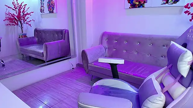 Summer miller online show from 10-10-25, 11:33