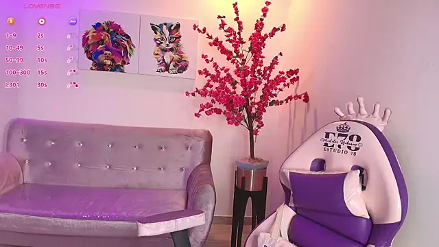 Snapshot of Summer_miller chatting on 04-07-26, 11:34 Summer miller online show from 04-07-26, 11:34