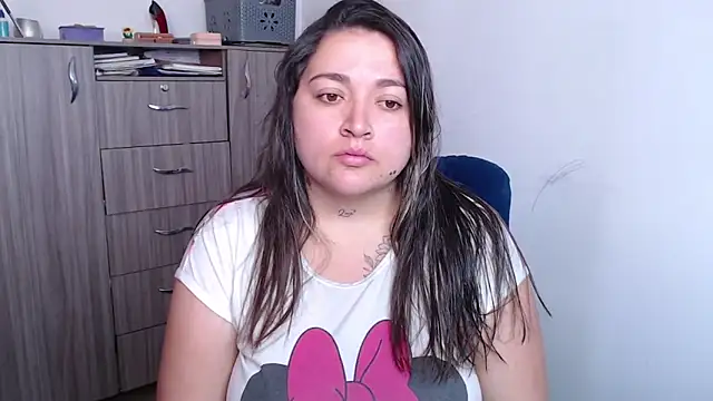 Snapshot of WendyCooperr chatting on 10-27-25, 05:14 WendyCooperr online show from 10-27-25, 05:14