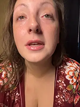 Snapshot of allnaturalmermaid chatting on 10-10-25, 02:40 allnaturalmermaid online show from 10-10-25, 02:40