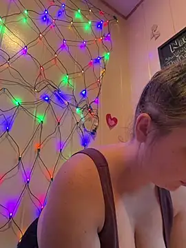 Snapshot of allnaturalmermaid chatting on 02-12-26, 10:53 allnaturalmermaid online show from 02-12-26, 10:53