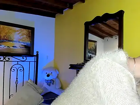 Zulyhenao online show from 10-29-25, 10:36