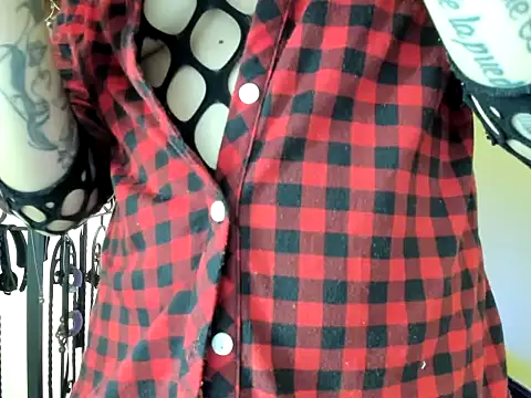 Zulyhenao online show from 11-09-25, 02:26