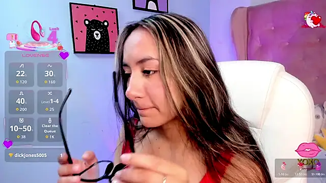 Vanelope evanss online show from 10-19-25, 12:41