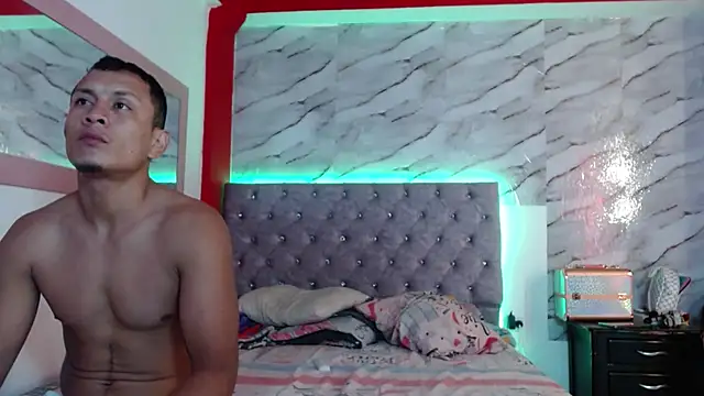 Stefany Andruw online show from 12-23-25, 03:50