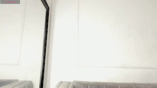 Nahomycarterr online show from 02-02-26, 11:42