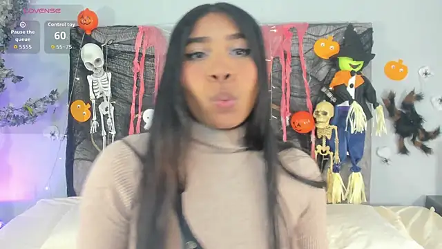 Nahomycarterr online show from 10-21-25, 07:46