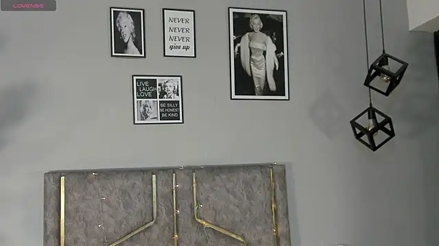 Nahomycarterr online show from 11-18-25, 07:50