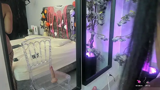 Nahomycarterr online show from 10-31-25, 08:27