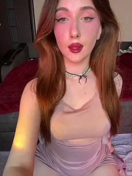 Evelyn39 online show from 10-18-25, 11:01