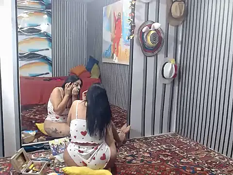 Marianabigass online show from 10-28-25, 01:17