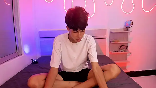 luccas ferreira online show from 11-02-25, 07:08