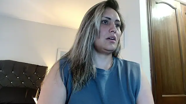 Snapshot of walker_leah88 chatting on 10-22-25, 03:11 walker leah88 online show from 10-22-25, 03:11