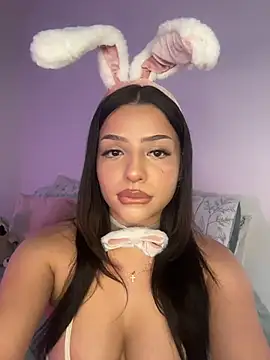 Snapshot of LolaBoobz chatting on 10-14-25, 11:33 LolaBoobz online show from 10-14-25, 11:33