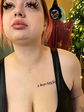 KellyMoors online show from 11-01-25, 01:23