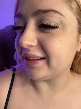 KellyMoors online show from 04-15-26, 01:22