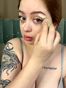 KellyMoors online show from 10-19-25, 01:30