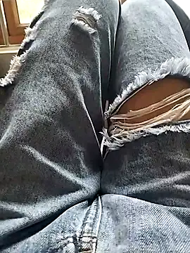 Lili 2love online show from 11-05-25, 01:20