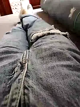 Lili 2love online show from 10-28-25, 01:06