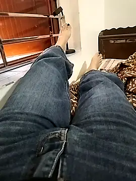 Lili 2love online show from 11-13-25, 12:36