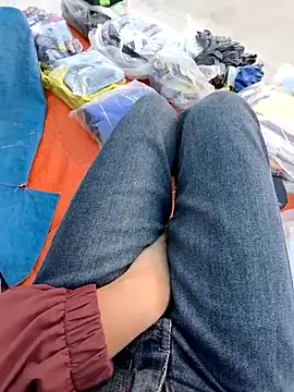 Lili 2love online show from 11-15-25, 01:09