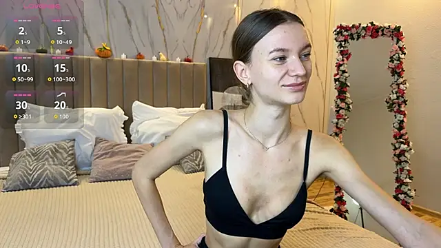 EvaToniz online show from 10-19-25, 01:08