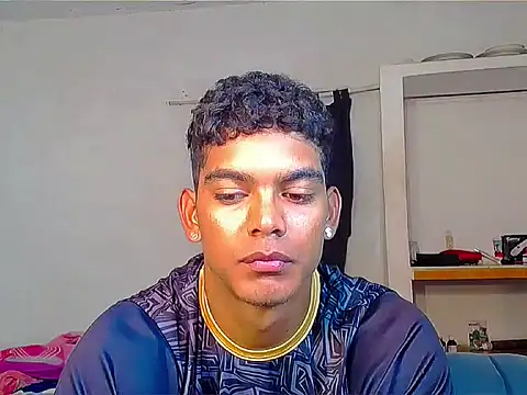 theMyke101 online show from 06-12-26, 03:32