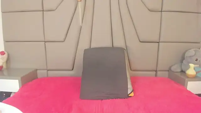 AlanaRosee   online show from 11-12-25, 01:48