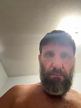 Snapshot of beastmaster504 chatting on 10-28-25, 09:58 beastmaster504 online show from 10-28-25, 09:58