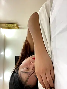 Snapshot of Noen_22 chatting on 10-08-25, 08:53 Noen 22 online show from 10-08-25, 08:53