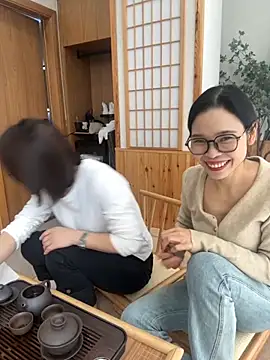 Snapshot of taotaobo chatting on 11-13-25, 03:21 taotaobo online show from 11-13-25, 03:21