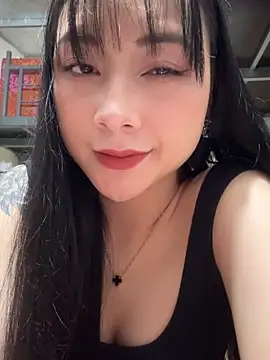 Linh5790 online show from 10-03-25, 04:47