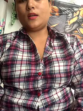Snapshot of hottylover03 chatting on 10-20-25, 08:26 hottylover03 online show from 10-20-25, 08:26