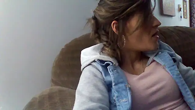 Rileyy7tk online show from 11-03-25, 03:45