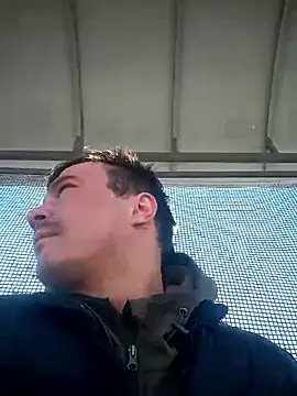 viktor1992-1-1 online show from 03-04-26, 10:01