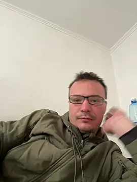 viktor1992-1-1 online show from 02-18-26, 08:00