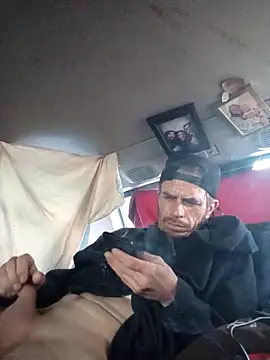 LetMeLiqU online show from 11-01-25, 03:06