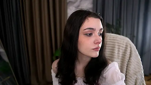 ElizabethMilller  online show from 04-30-26, 10:03