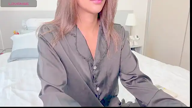 Lil asianxyz online show from 04-18-26, 08:27