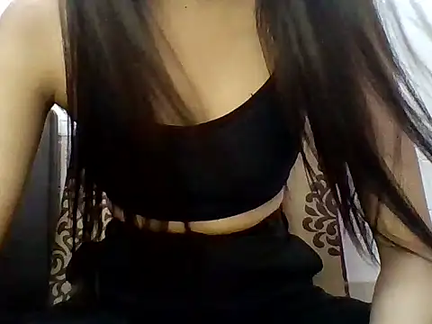 Hotty kaira online show from 05-13-26, 04:14