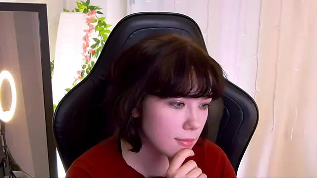 Kelly foox online show from 10-18-25, 09:22