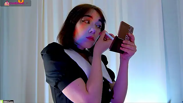 Kelly foox online show from 11-16-25, 09:47