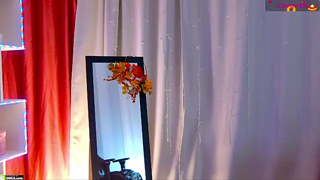 Kelly foox online show from 11-18-25, 08:39