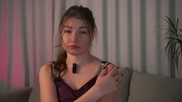 BrittGupton online show from 11-24-25, 01:27