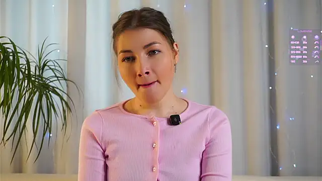 BrittGupton online show from 03-25-26, 02:33